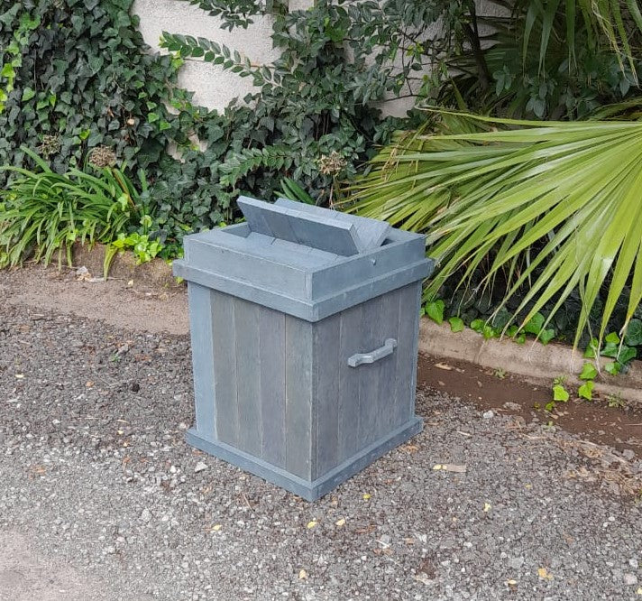 RECYCLED PLASTIC MONKEY PROOF DUST BIN