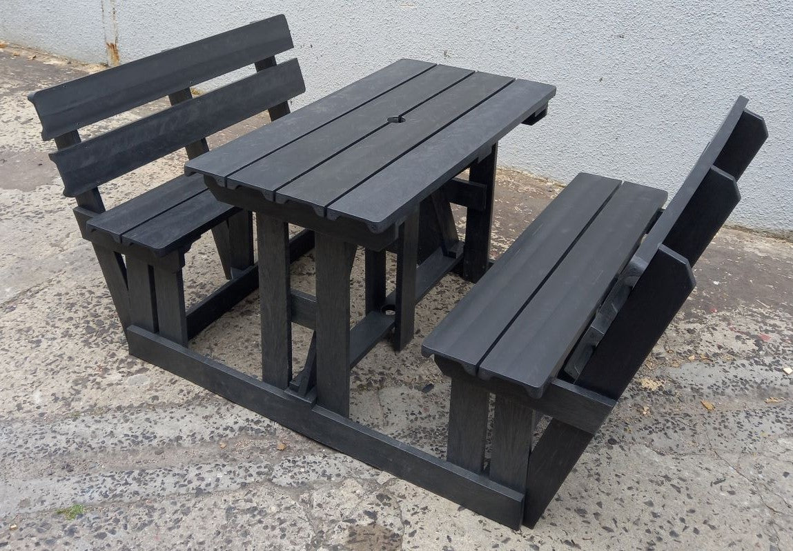 THE RECYCLED PLASTIC "DRAKENSBERG" BENCH