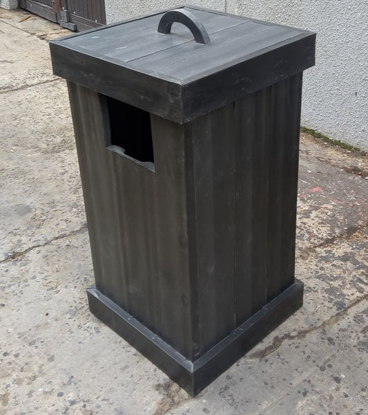 RECYCLED PLASTIC SIDE LOADING DUST BIN