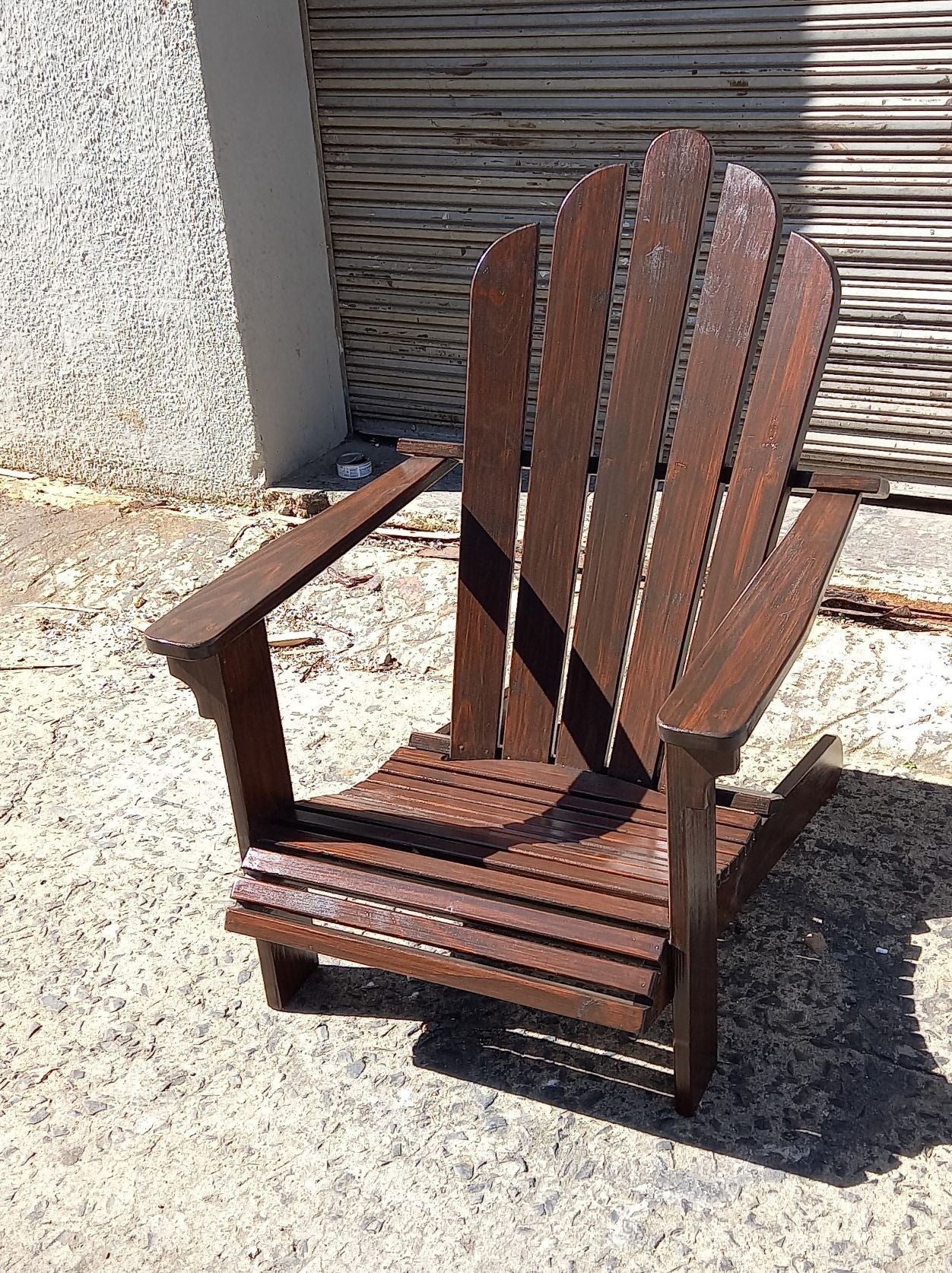 THE FAN BACK CHAIR (OYSTER)