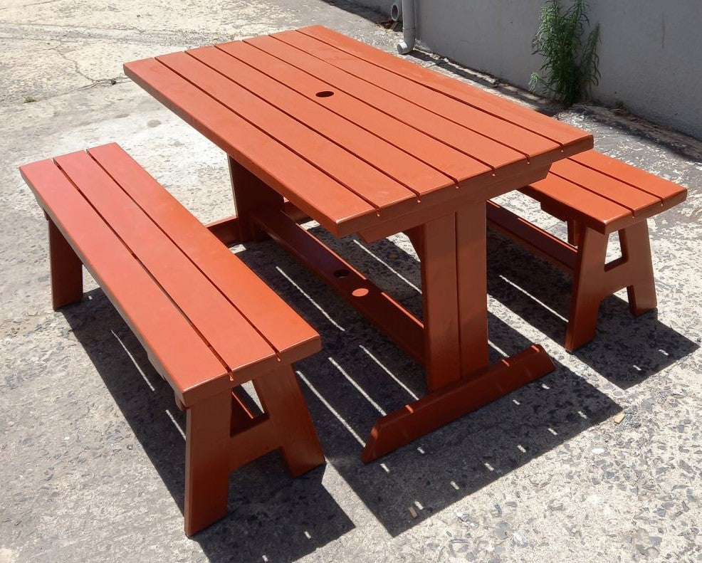 THE "SEA COTTAGE" SET (Table with 2 loose benches)