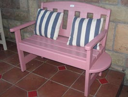 THE NEESIE STYLE BENCH (With drinks shelves)