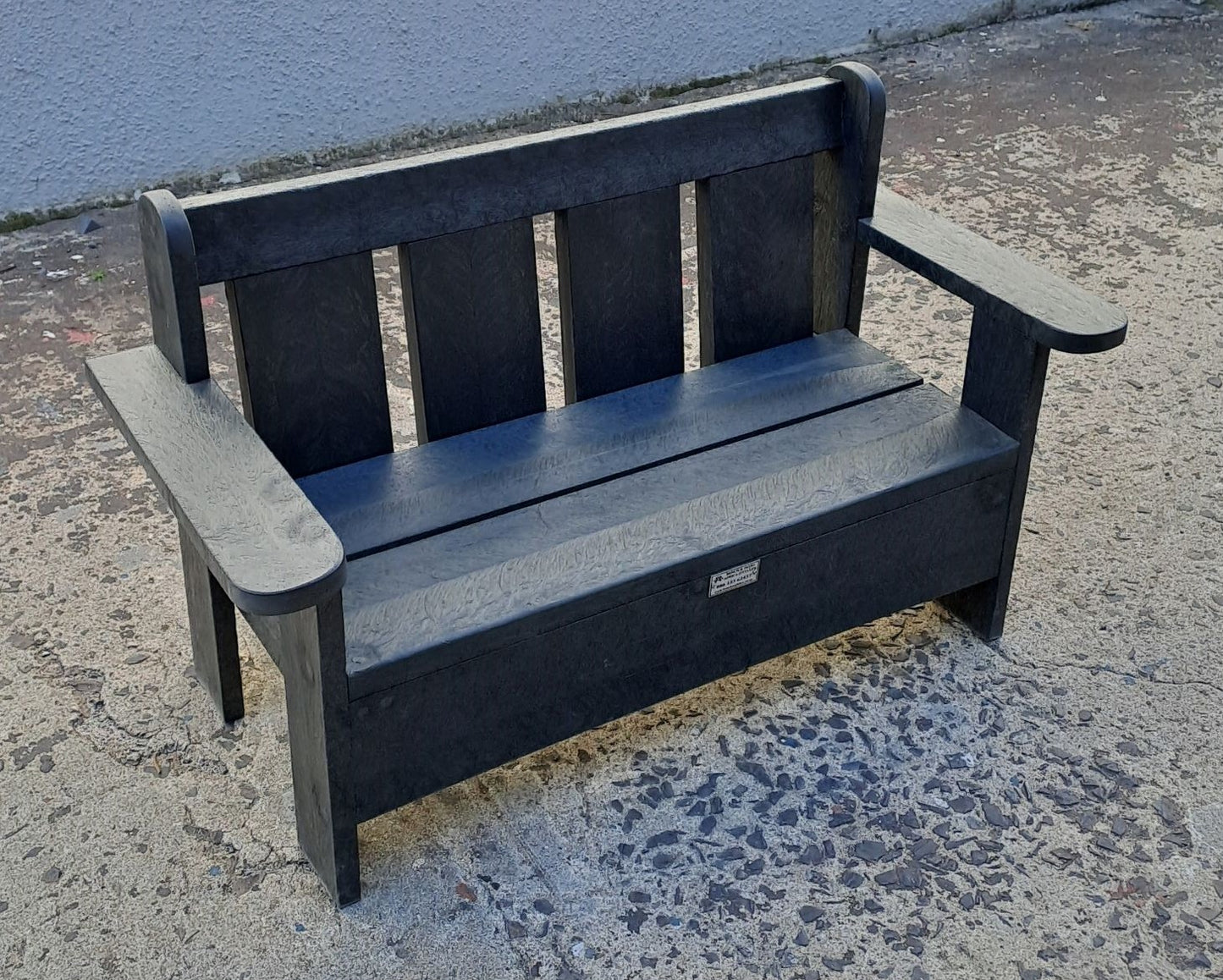 RECYCLED PLASTIC "BUDDY BENCH"