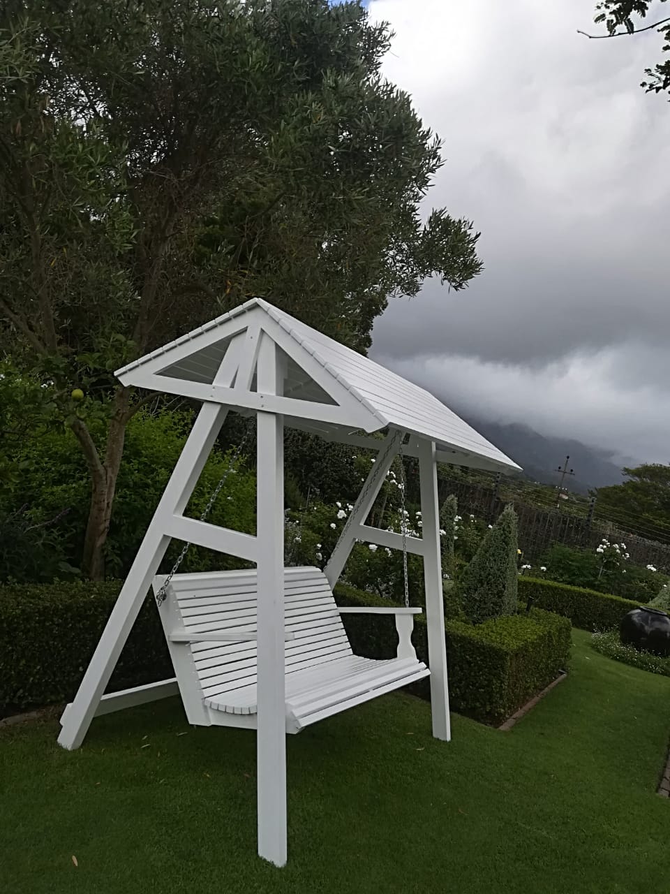 THE CONSTANTIA SWING BENCH