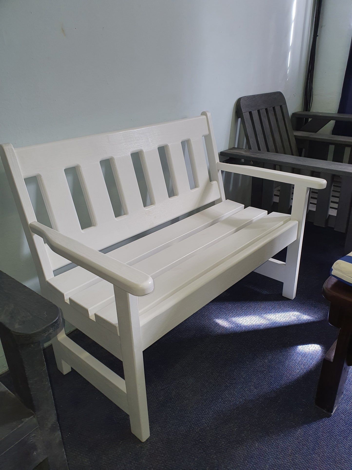 THE MASSON STYLE BENCH